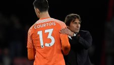 Напрежение в Челси! Куртоа скочи на Конте заради Азар