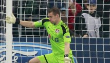 Бернд Лено остава в Байер до 2018 година
