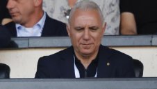 Заключвали Стоичков в "арестантска стая" цяла вечер
