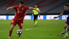 Левандовски подгони рекорд на Кристиано Роналдо в Шампионска лига