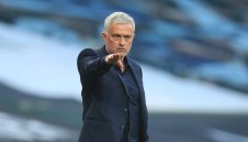 На Острова: Жозе рискува бързо да загуби подкрепата на играчите си