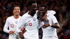 Португалия спокойно спечели с 3:1 в Глазгоу