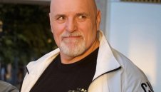 Джон Фюри разби главата си в човек от екипа на Усик (ВИДЕО)