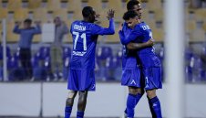 Дуо на Левски аут за "Тича"