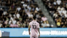 Меси пак не игра, Интер яде здрав пердах