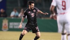 Студено му е: Меси отказва да играе при минус 15 градуса