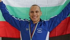 Браво! Антъни е на финал на световното по плуване след рекорд