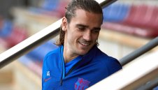 Напук на целия свят: Барса и Гризман не мислят за раздяла