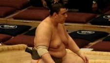 Тръшнаха за втори път Аоияма в Токио