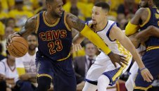 НБА започва с очакване за нова битка между Кавс и Уориърс