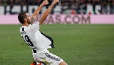 Ефектът Бонучи? Юве е с най-силната защита, Милан е на дъното