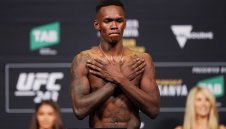 Адесаня вдигна луд купон след UFC 253 + ВИДЕО