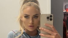 Секси футболистка отказа 100 000 долара от порносайт + СНИМКИ