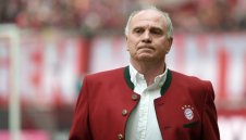 ОФИЦИАЛНО: Ули Хьонес се връща на трона си