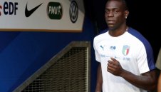 Виейра: Очаквам повече от Балотели