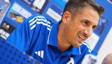 Веласкес определи групата на Левски за АЗ Алкмаар