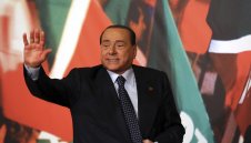 Берлускони инспектира Милан 