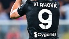 За два мача Влахович вкара повече фаулове, отколкото Юве в последните 3 сезона