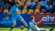 Раздавал шамари на Бодура и Малинов подсилва Левски?