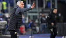 Моуриньо се гаври с журналист: Пред мен пълниш гащите