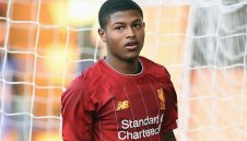 Ливърпул има два сериозни варианта къде да преотстъпи Брюстър