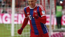 Фенербахче няма спирка, поиска и Робен