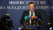 Шеф в БФС: Ако не бяхме уведомили УЕФА, можеше да се стигне до световен проблем 