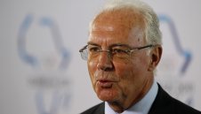 Германската федерация понася два жестоки удара