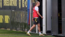 Дортмунд търси втори заместник на Холанд