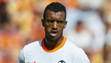 Валенсия пред раздяла с Нани