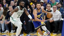 Къри се завръща тази нощ, Бостън укроти Биковете