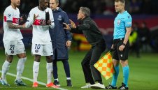 ПСЖ не бърза да печели титлата в Лига 1