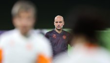 Ман Сити посяга към пети трофей за годината 