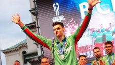 Велик! Алекс Николов изведе Чивитанова до финал