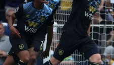 Вкарай, ако можеш: Бърнли не е допускал гол от 1000 минути