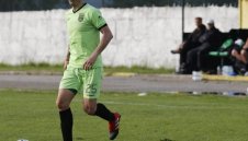 Ще се завърне ли на терена? Бербатов отново тренира с Берое