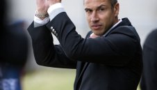 Хенрик Ларсон подаде оставка