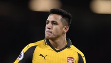 ПСЖ иска нов нападател, спря се на Алексис