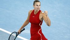 Сабаленка отвя и американска надежда в Мелбърн