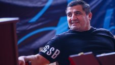 Великият Армен Назарян на 50 години