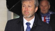 Абрамович отпуска на Вилаш-Боаш 150 млн. паунда за трансфери
