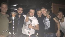 СКАНДАЛНО: Левски празнува служебната победа с чалга, уиски и наргиле + СНИМКИ