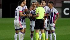 Скандал преди "Ел Класико": Реал обвини Барса в "съдийски аванти" + ВИДЕО И СНИМКИ