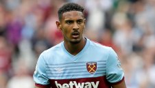 Чуковете пращат нападател в Аякс