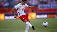 Лестър уреди полската сензация Бартош Капустка