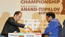 Веско Топалов с победа и реми в САЩ