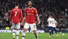 Юнайтед с пръст в устата: Палмейрас взима Кавани без пари