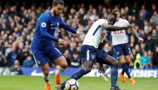 Челси предлага огромна заплата на Азар