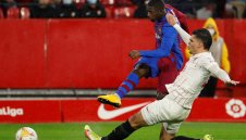 Дембеле намигна на Барселона