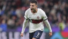 Героят за Португалия се кани и на Испания